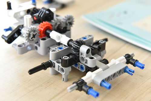 米兔積木工程吊車拼裝實(shí)戰(zhàn) 720枚零件精準(zhǔn)還原機(jī)械魅力